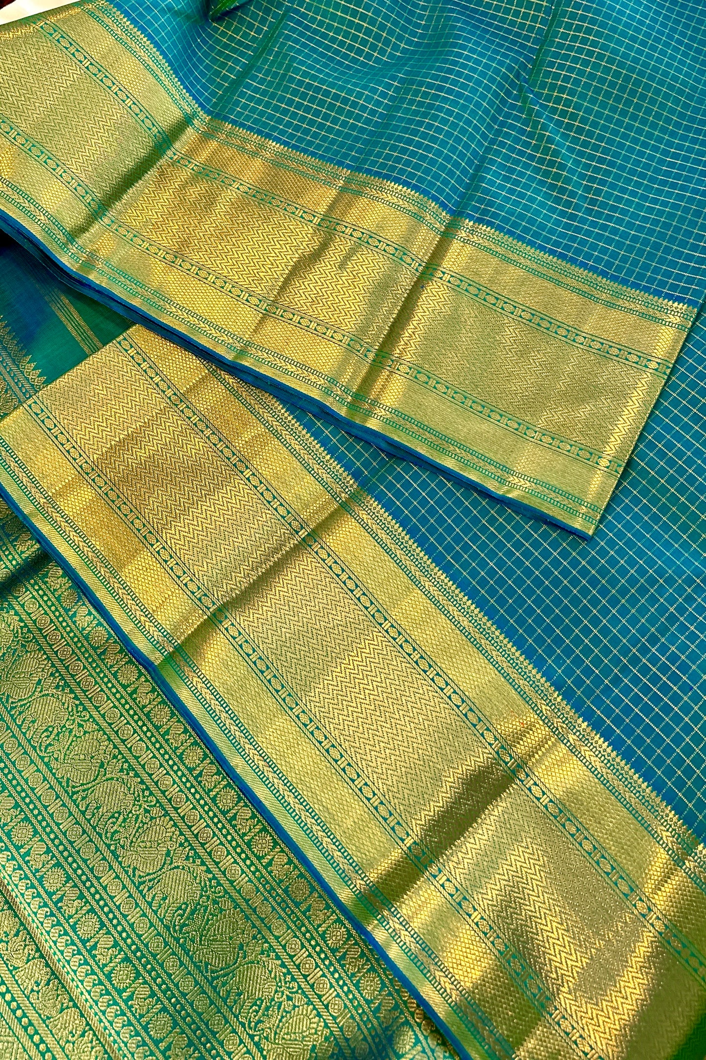Kanjivaram Silk Saree - AW1391KS