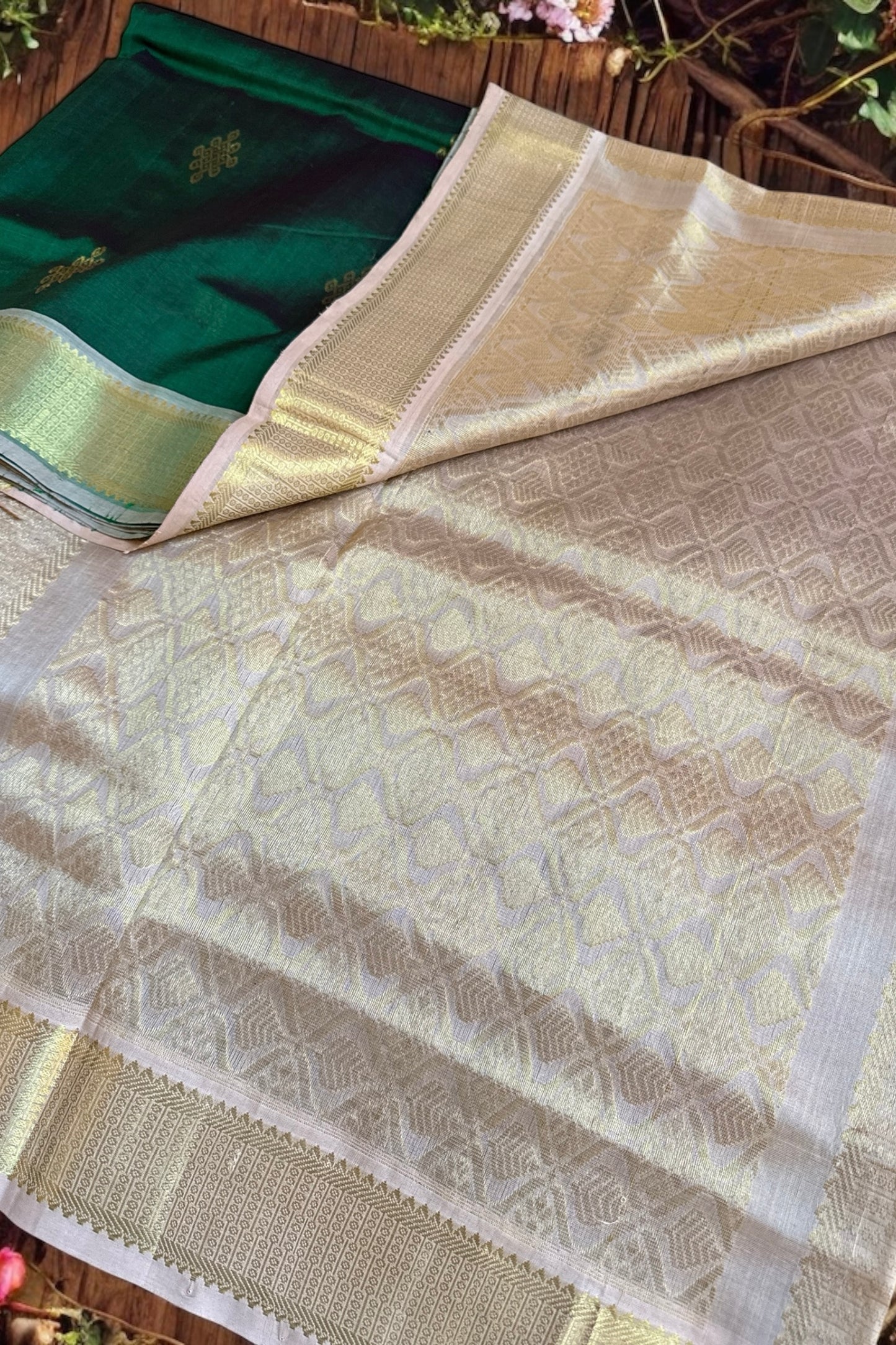 Silk Cotton Saree - AW1494SC