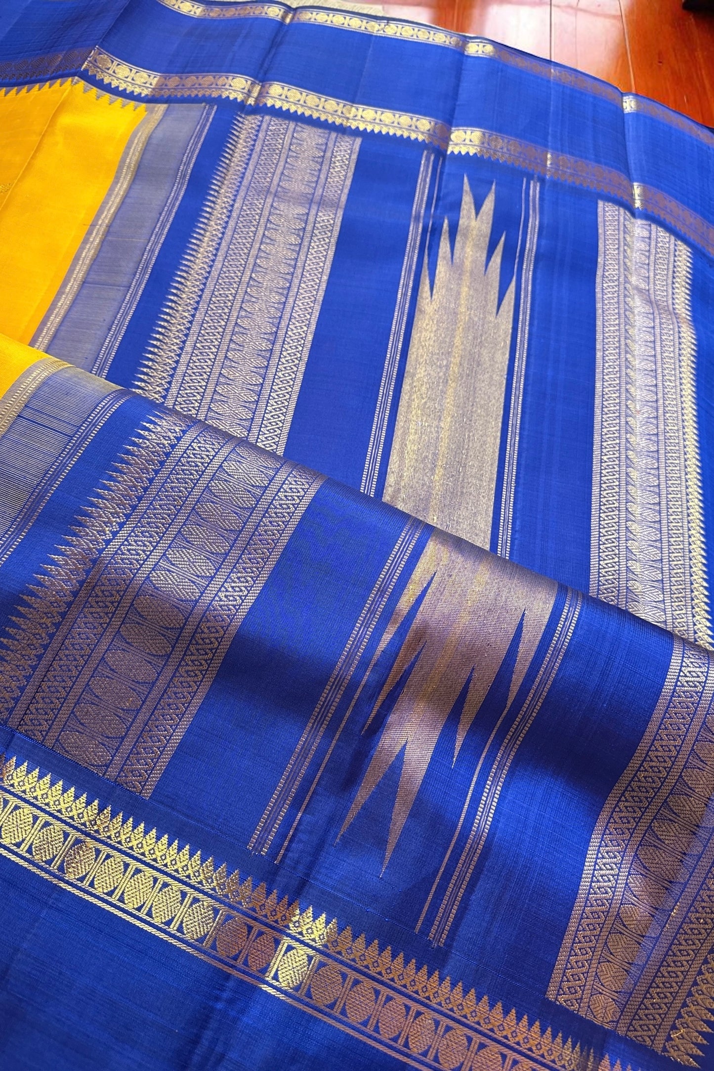 Kanjivaram Silk Saree - AW1749KS