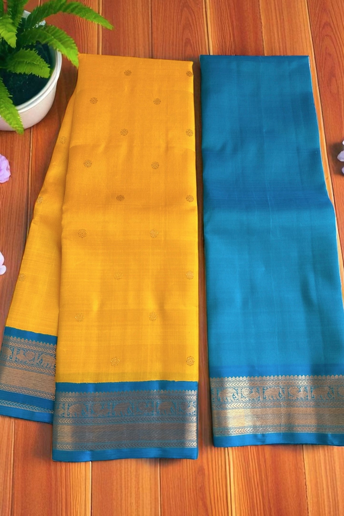 Kanjivaram SIlk Saree - AW1606KS