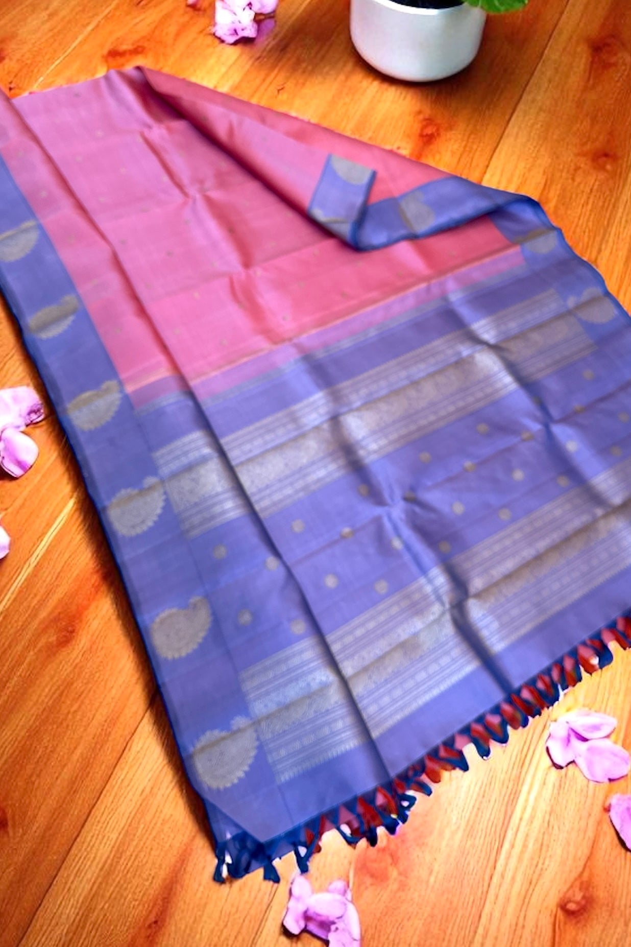 Kanjivaram Silk Saree - AW1729KS