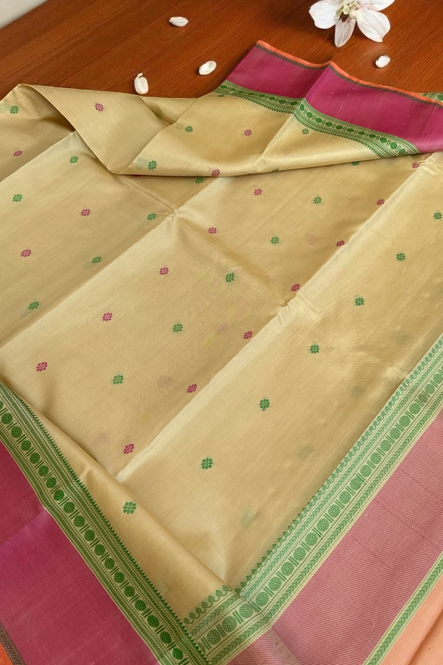 Kanjivaram Silk Saree - AW110KSCL