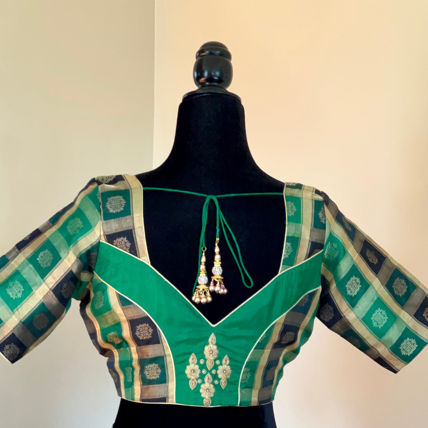 Readymade Blouse - AW1022BL-23