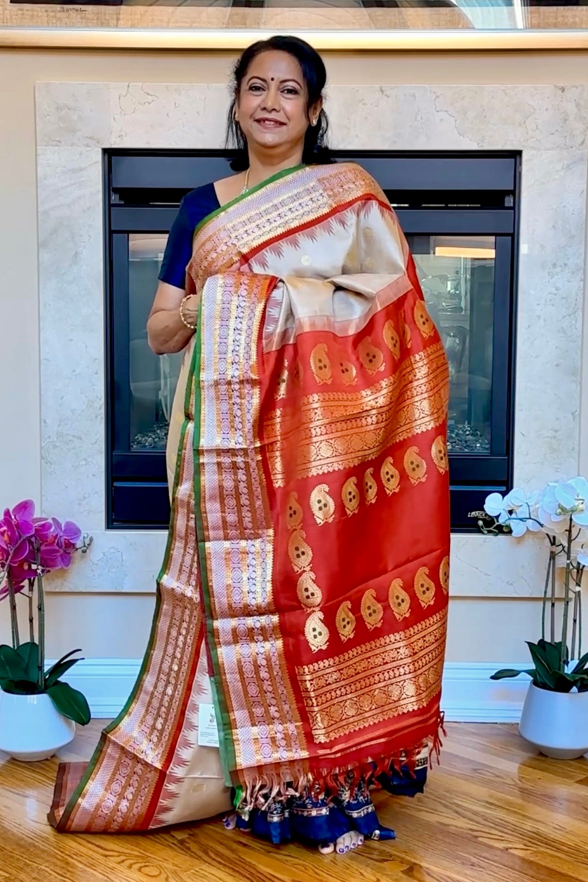 Gadwal Silk Saree - AW1083GS