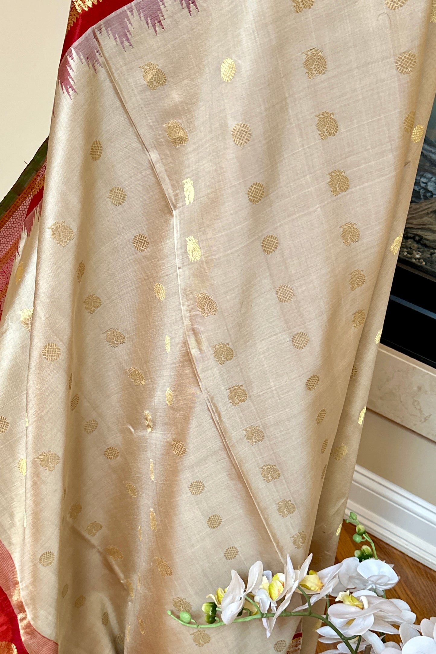Gadwal Silk Saree - AW1083GS