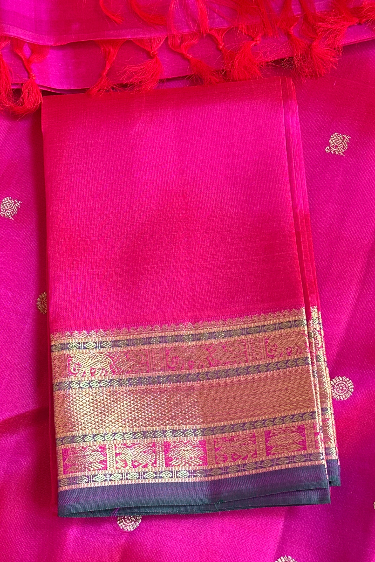Kanjivaram Silk Saree - AW1572KS
