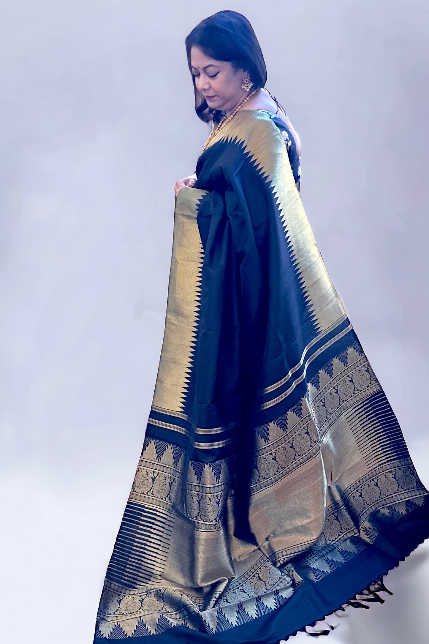 Kanjivaram Silk Saree - AW1485KS