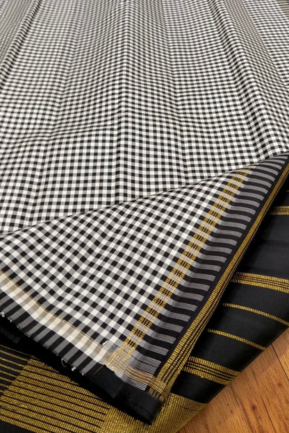 Kanjivaram Silk Saree - AW1833KS
