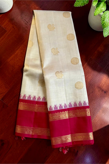 Kanjivaram SIlk Saree - AW1843KS