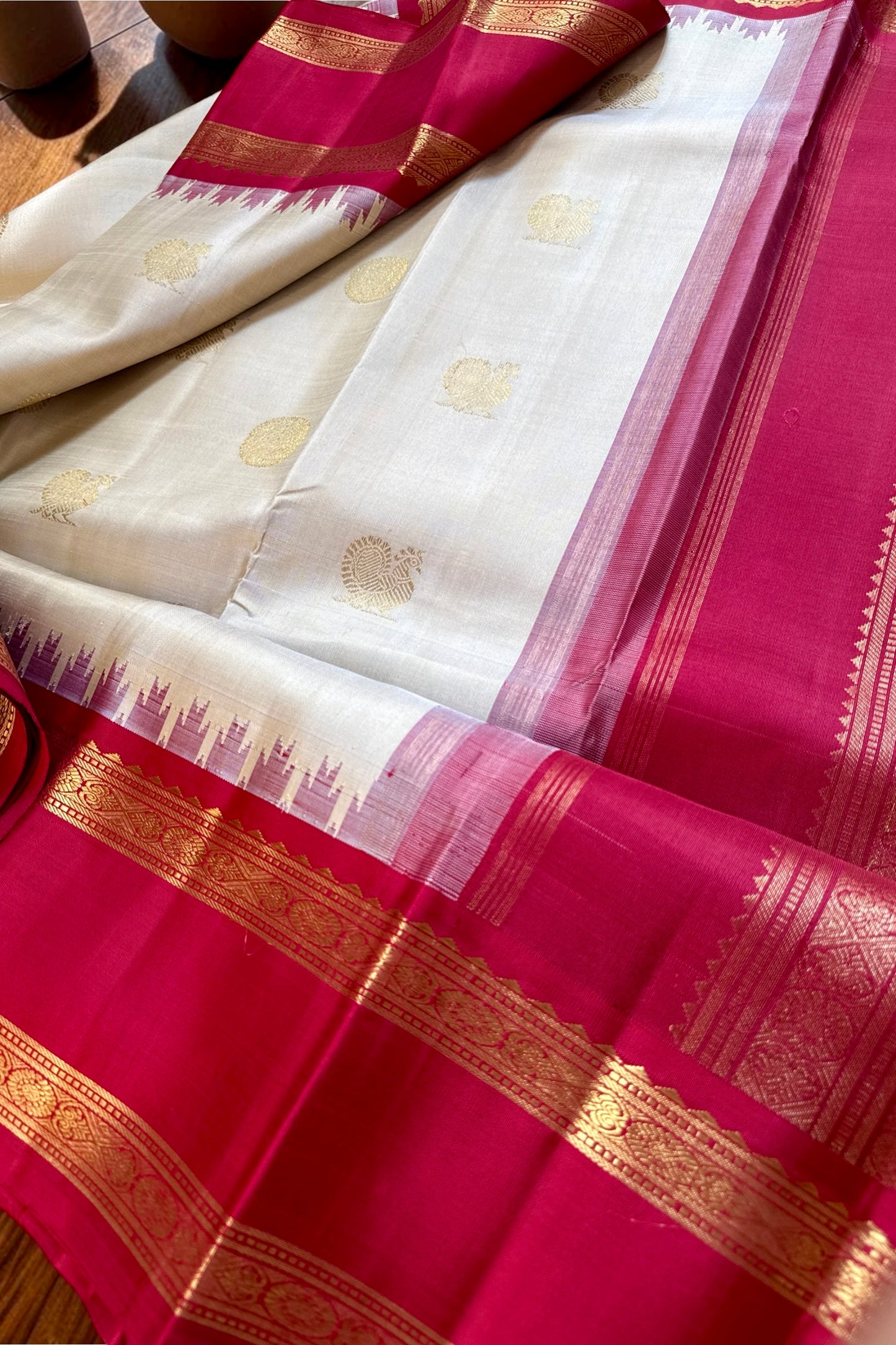 Kanjivaram SIlk Saree - AW1843KS