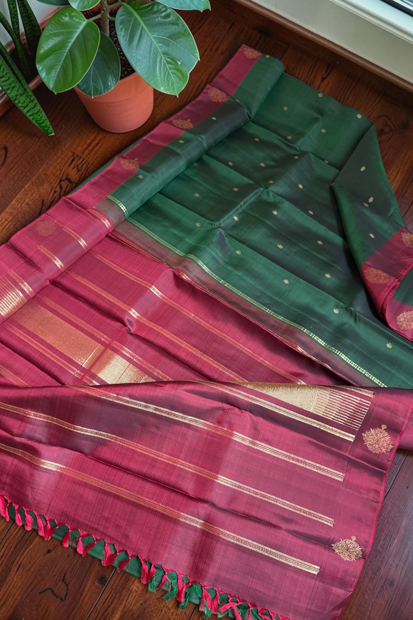 Kanjivaram Silk Saree - AW1551KS