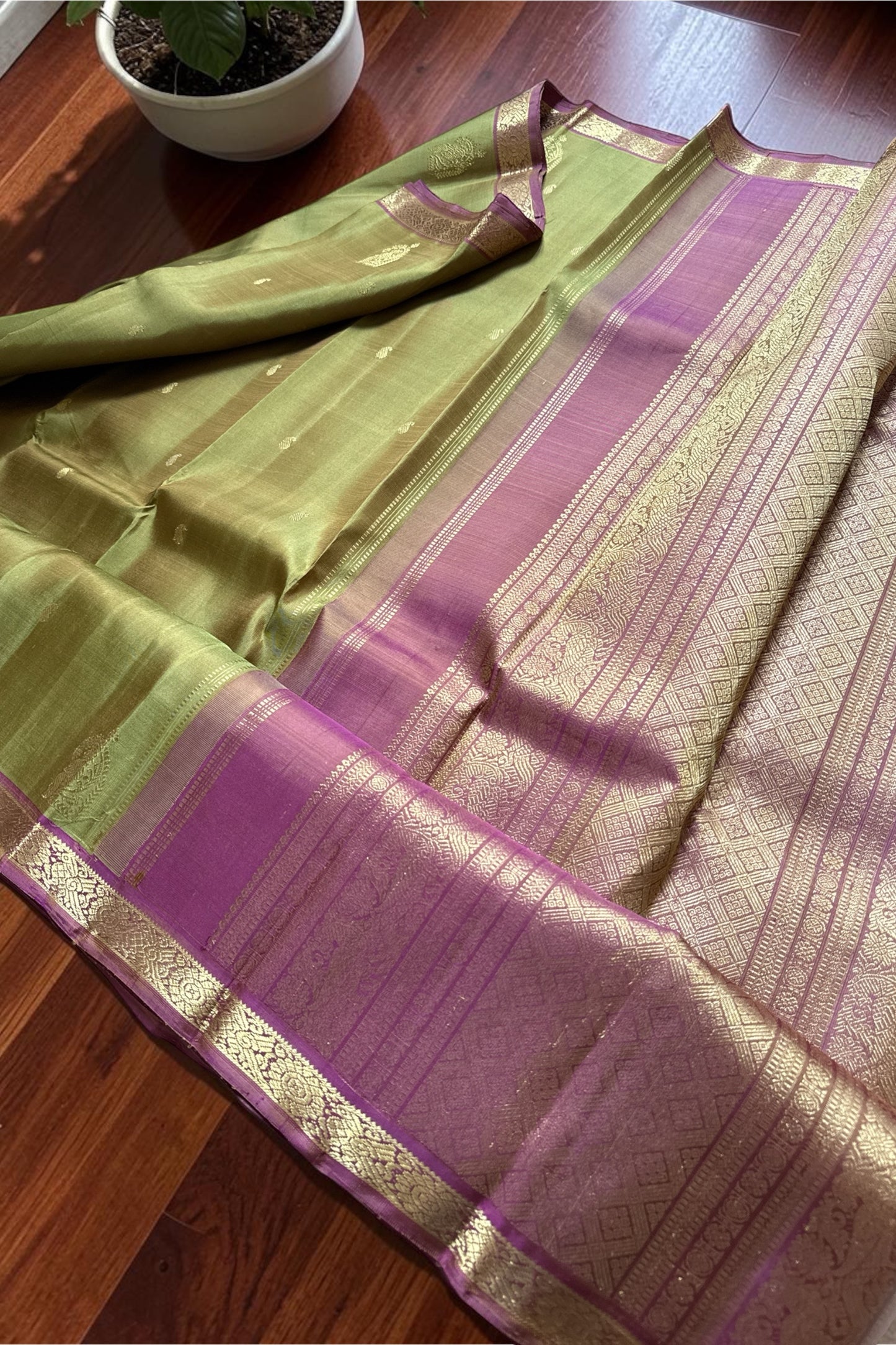 Kanjivaram Silk Saree - AW1831KS