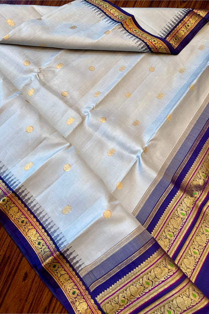 Kanjivaram Silk Saree - AW1876KS