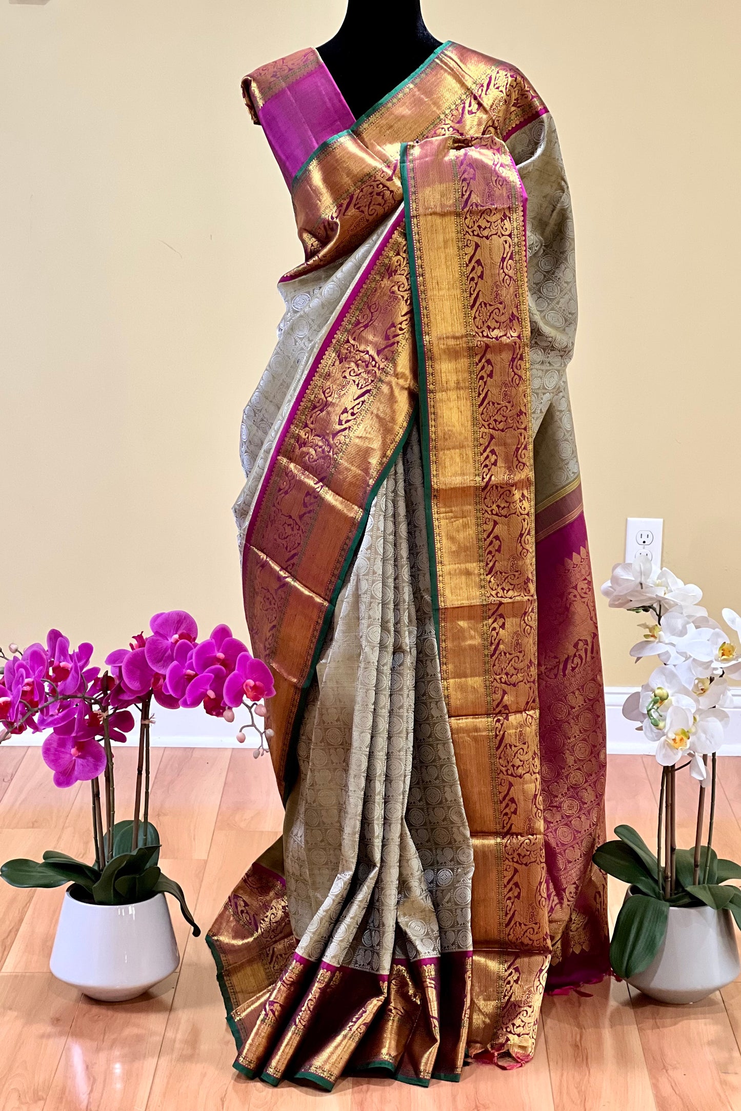 Kanjivaram Silk Saree - AW1258KS