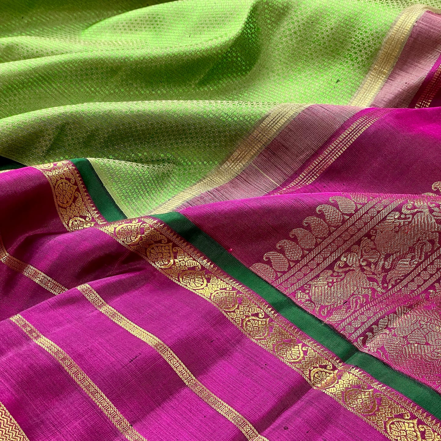 Kanjivaram SIlk Saree - AW1177KS