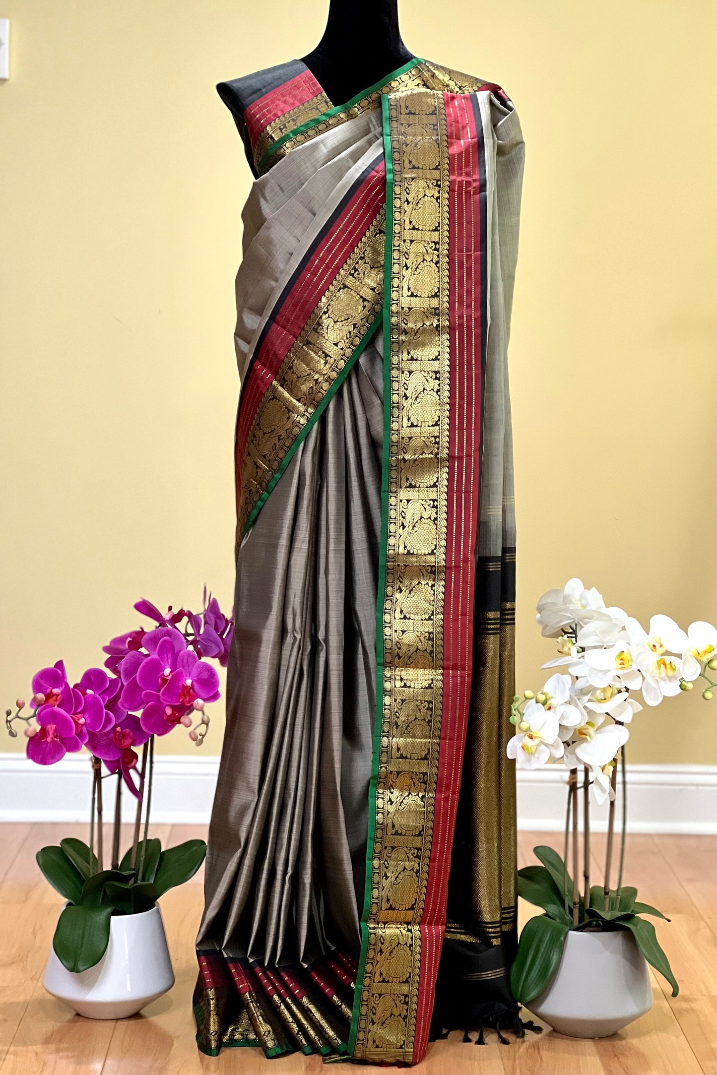 Kanjivaram Silk Saree - AW1155KS