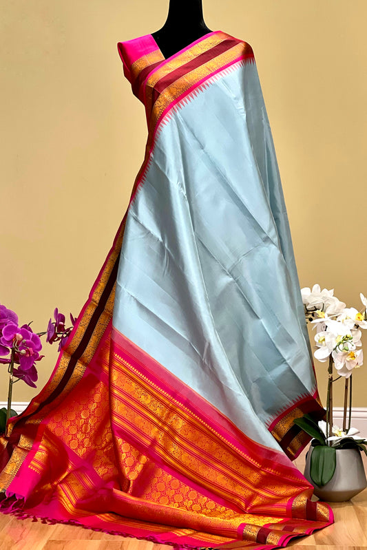 Kanjivaram Silk Saree - AW1284KS