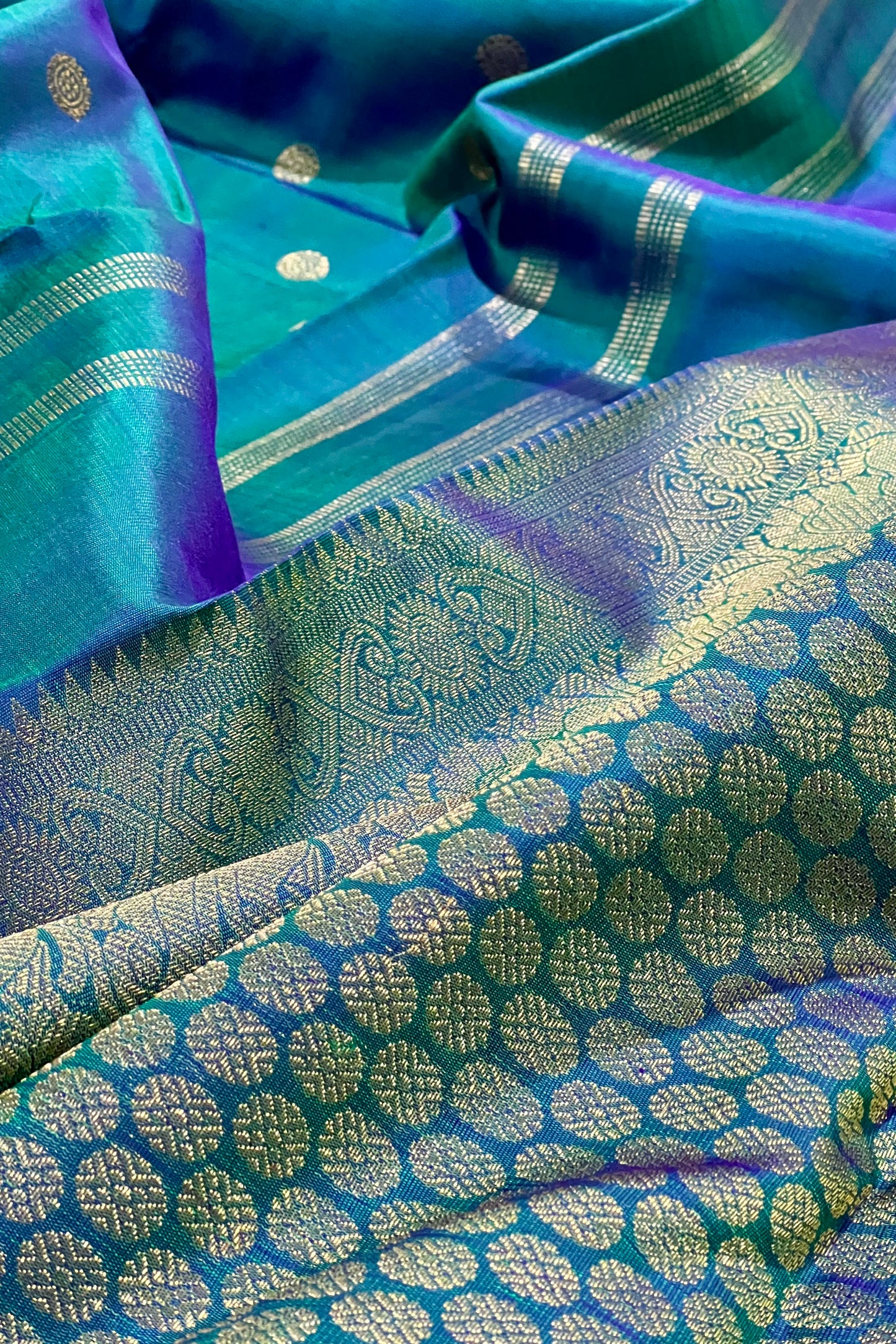 Kanjivaram Silk Saree - AW1295KS