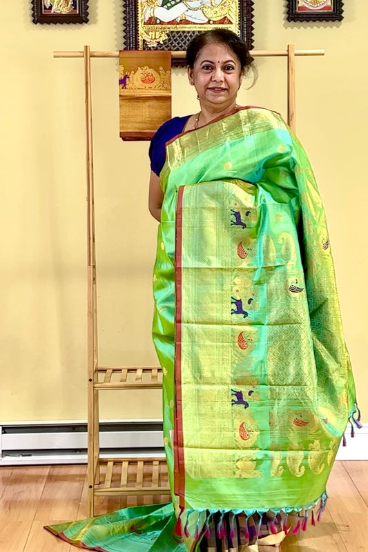 Gadwal Silk Saree - AW1030GS