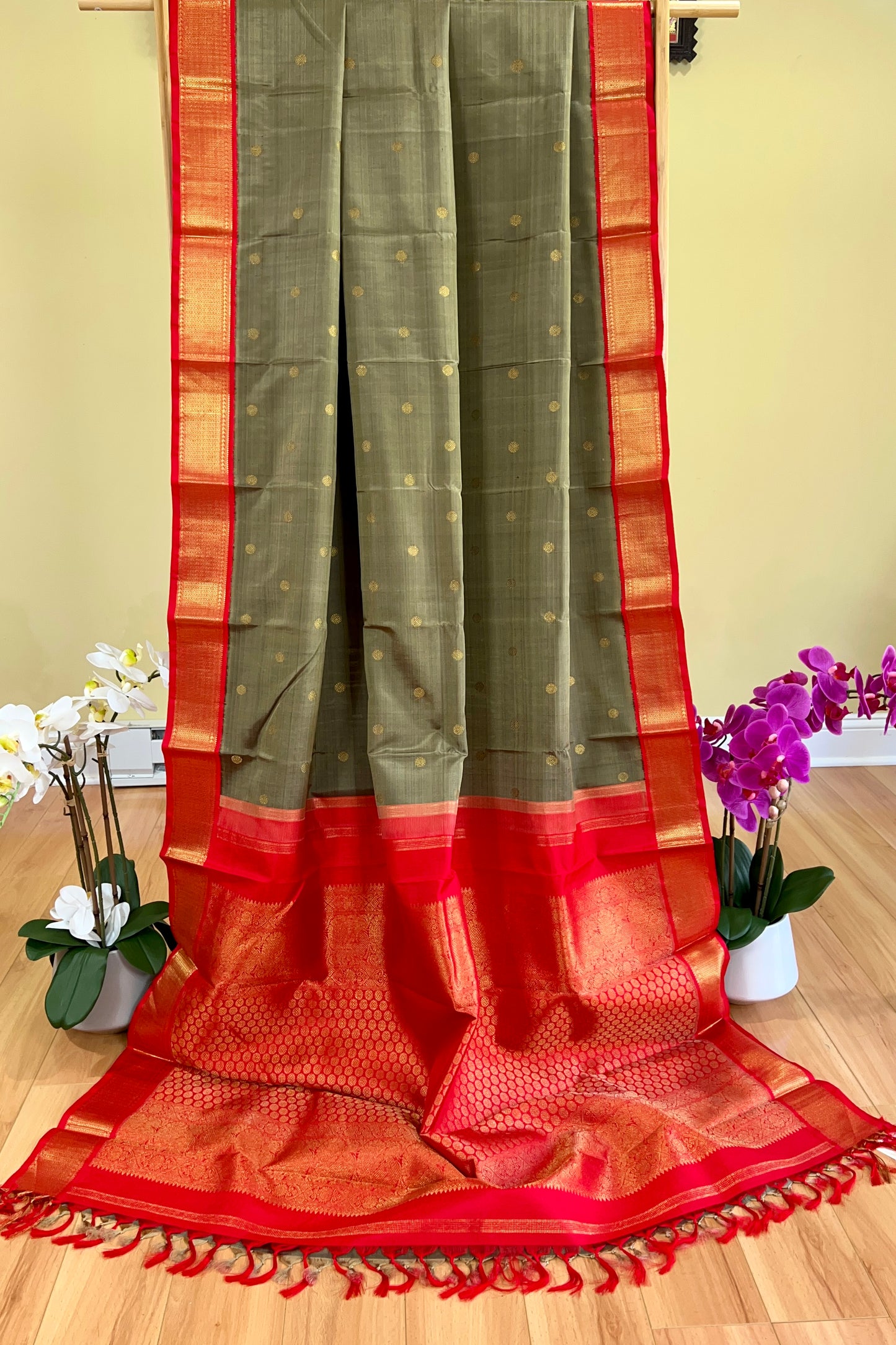 Kanjivaram Silk Saree - AW1202KS