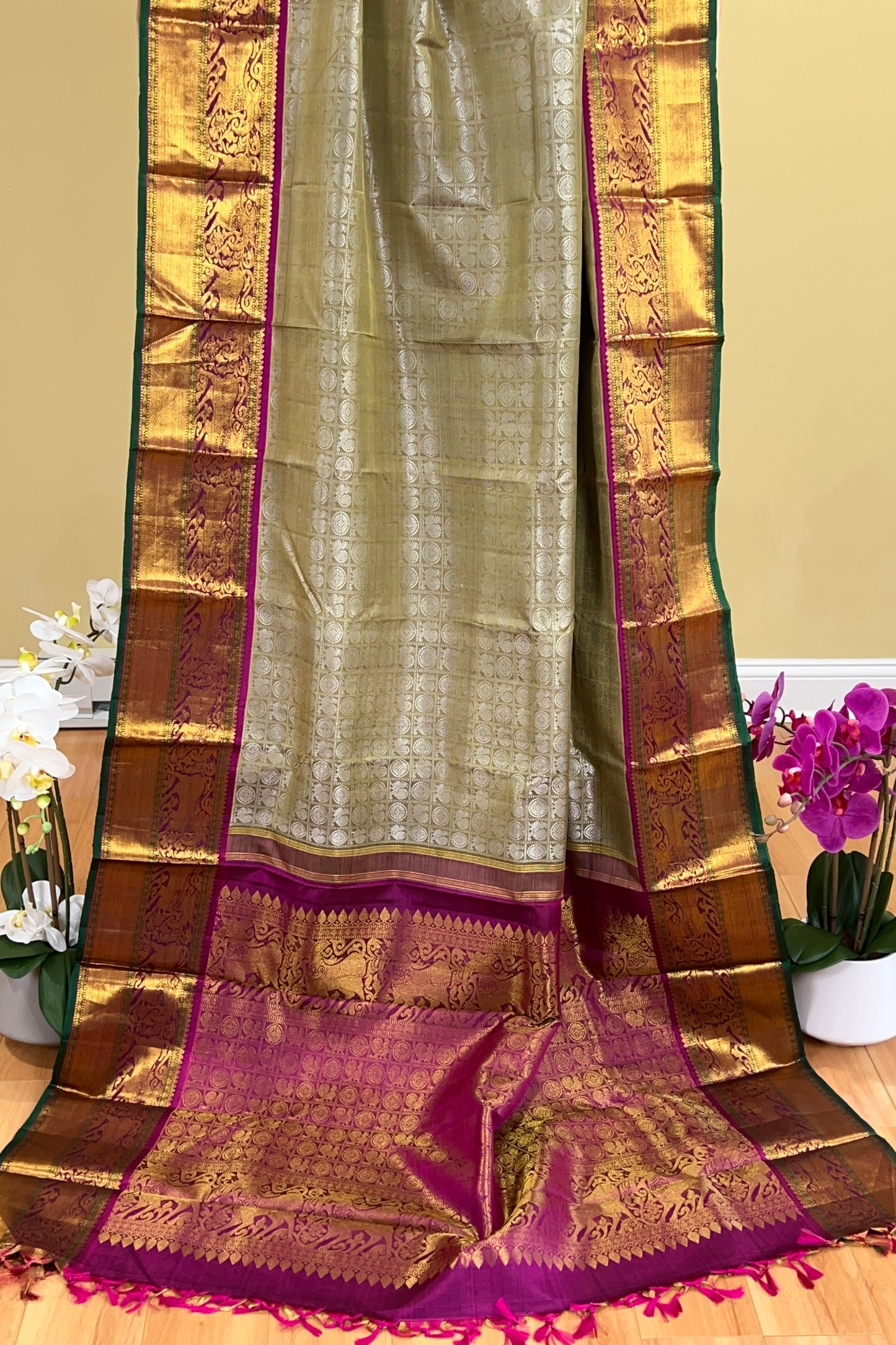 Kanjivaram Silk Saree - AW1258KS