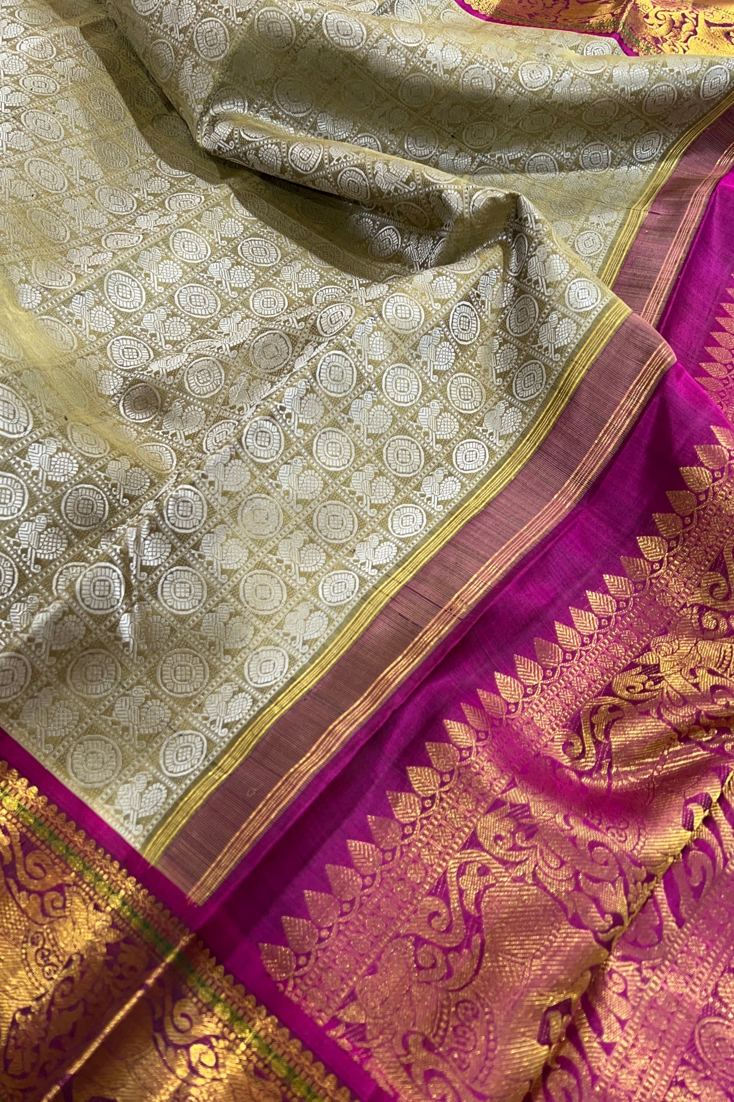 Kanjivaram Silk Saree - AW1258KS