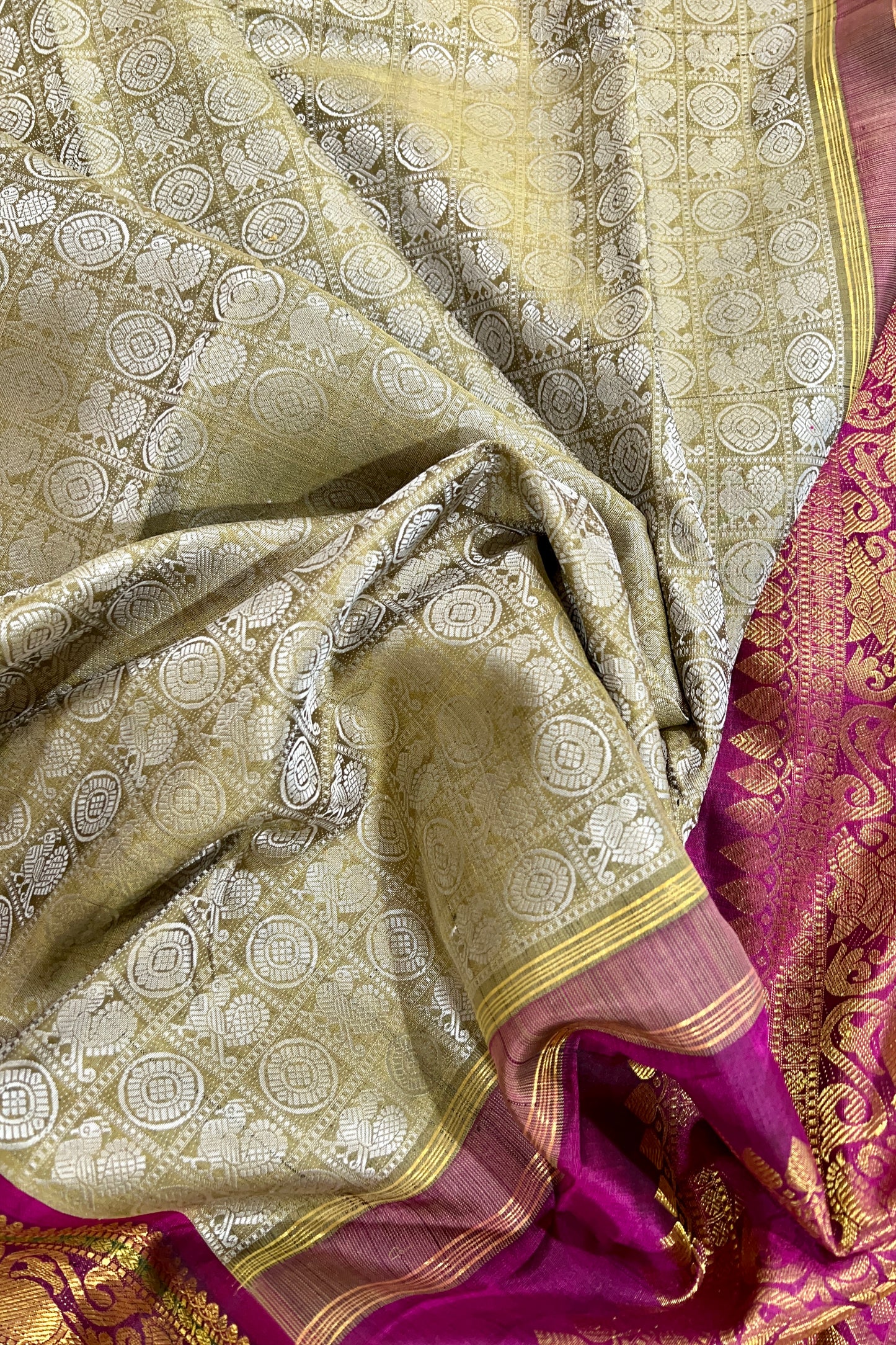 Kanjivaram Silk Saree - AW1258KS
